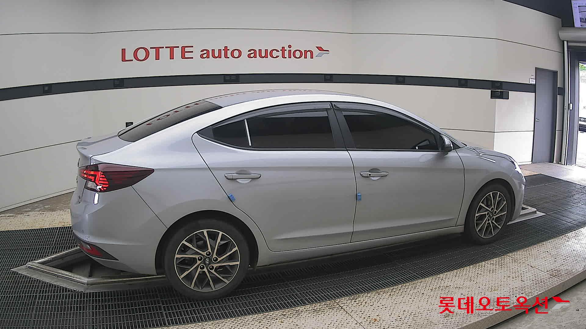 2020 - hyundai avante