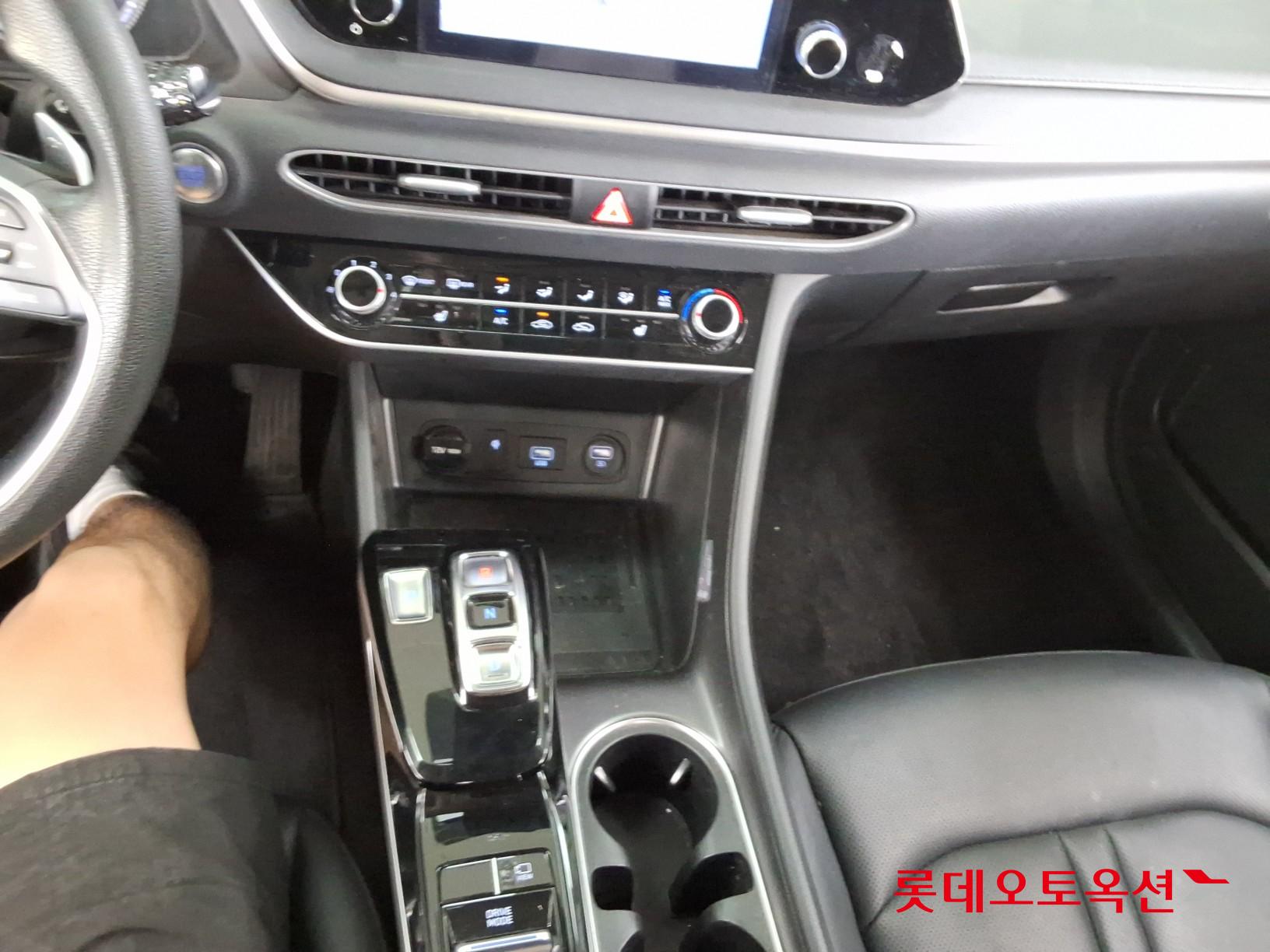 2020 - hyundai sonata
