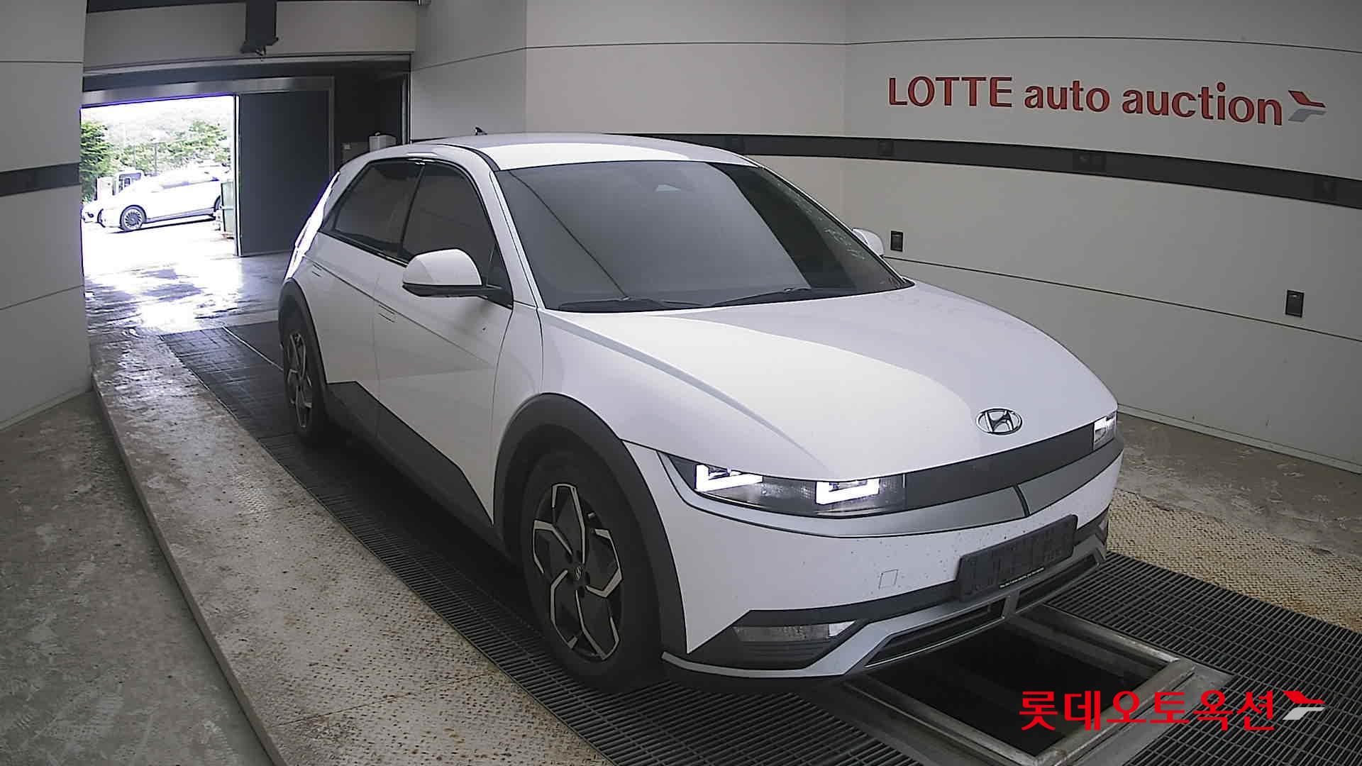 2023 - hyundai ioniq