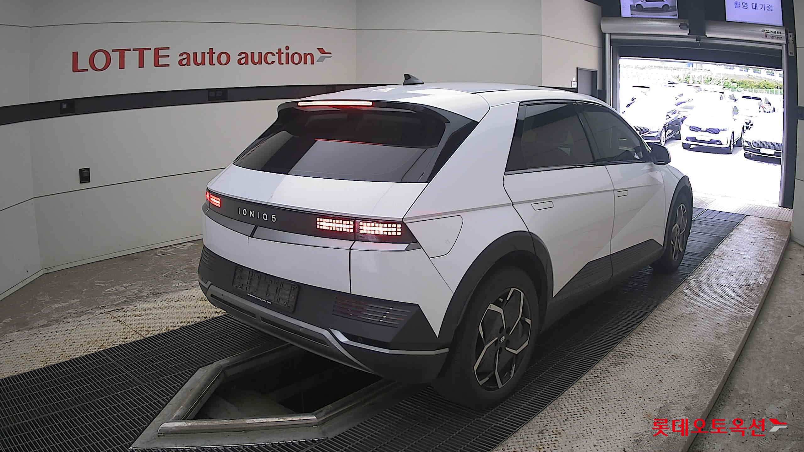 2023 - hyundai ioniq