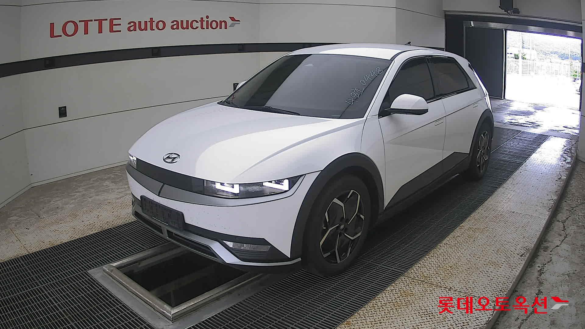 2023 - hyundai ioniq