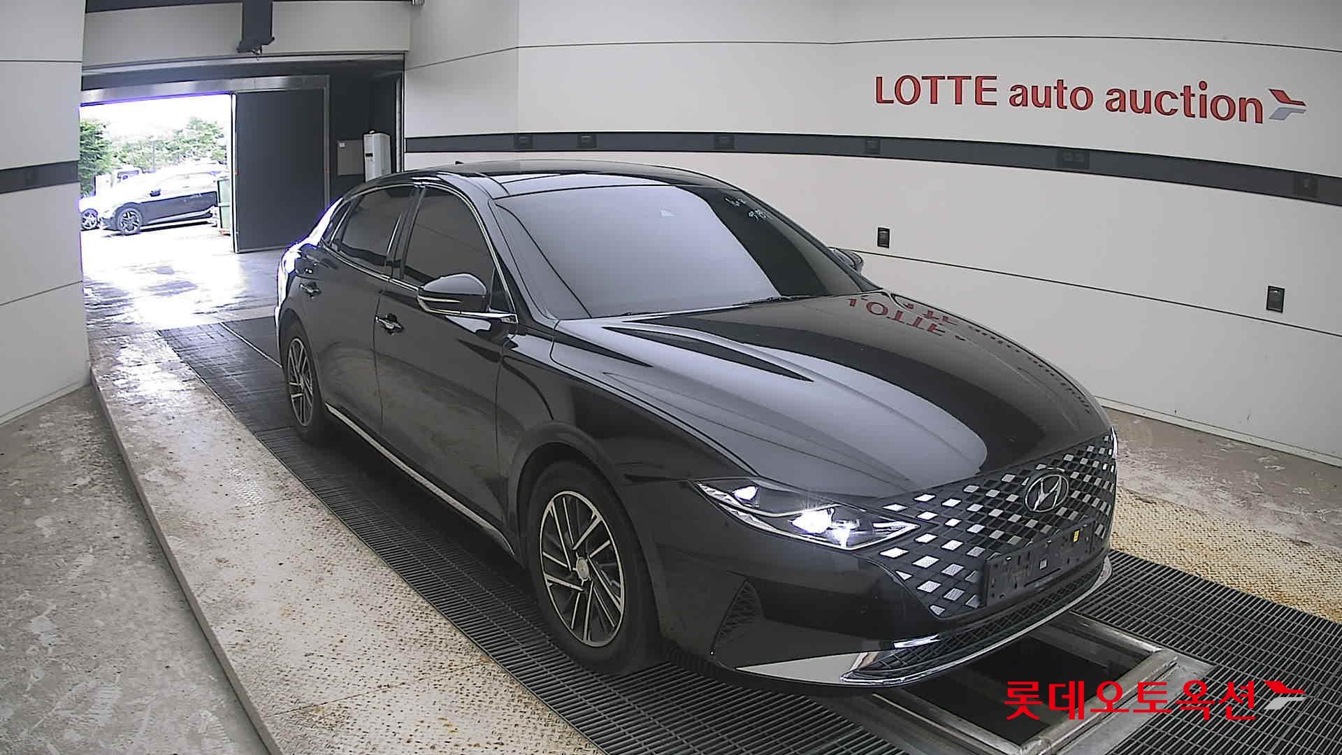 2022 - hyundai grandeur