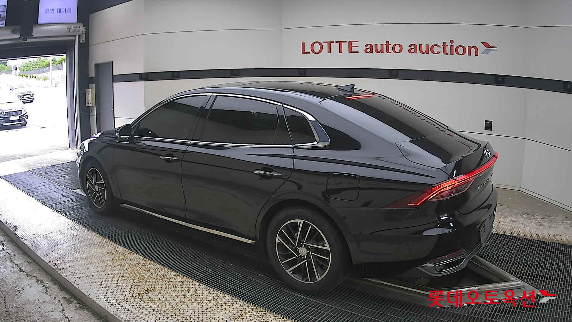 2022 - hyundai grandeur