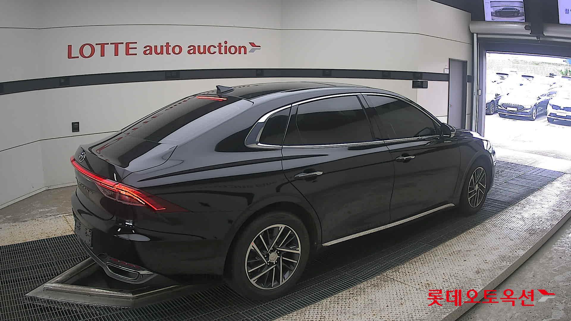 2022 - hyundai grandeur