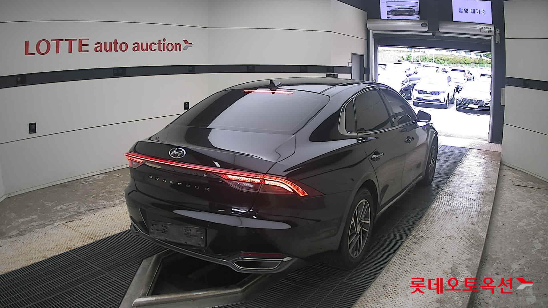 2022 - hyundai grandeur