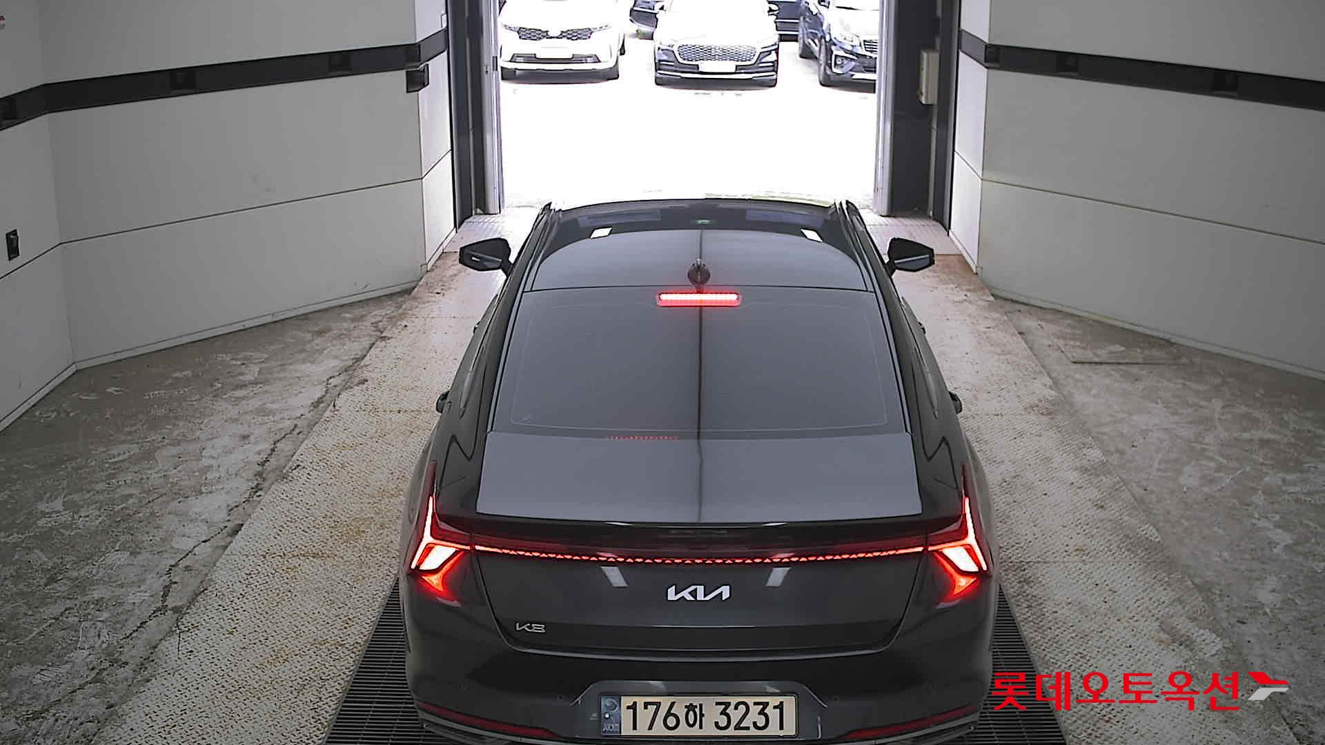 2022 - kia k8