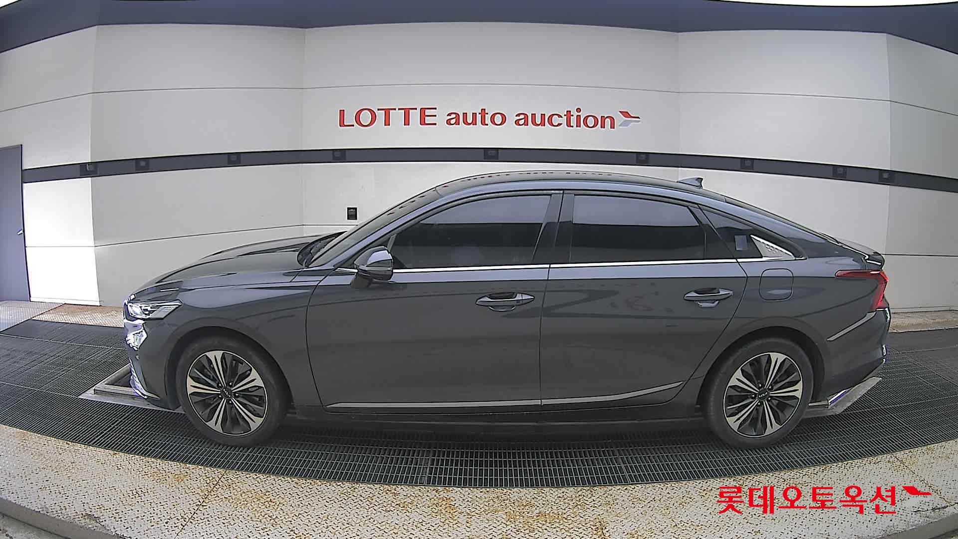 2022 - kia k8