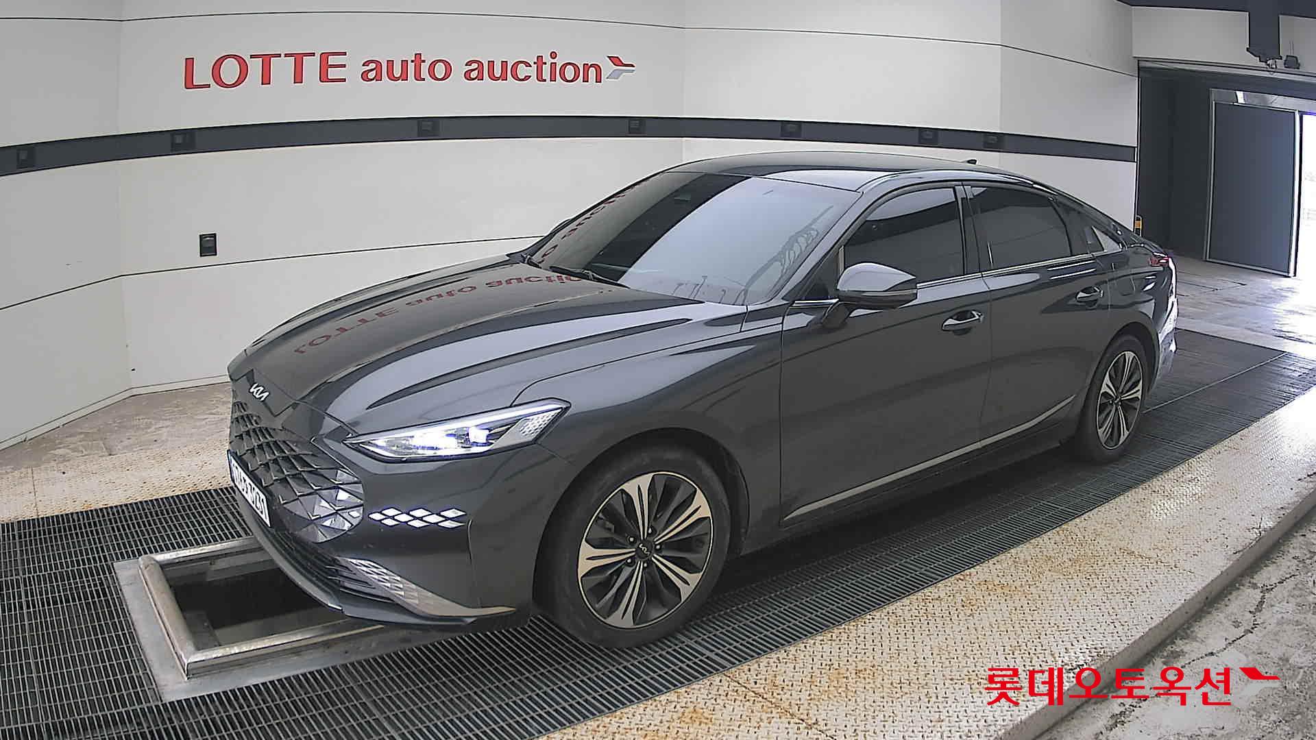 2022 - kia k8