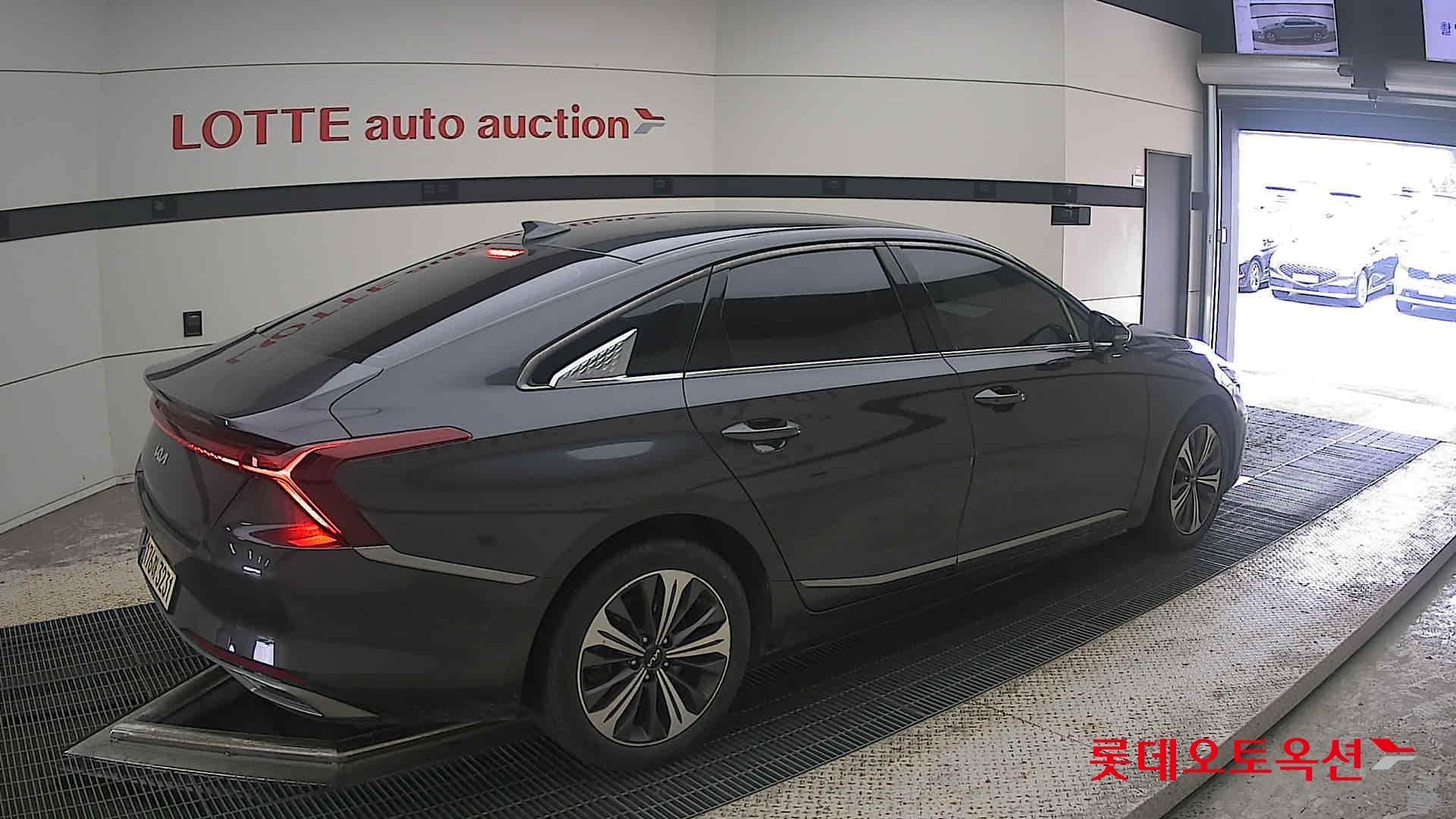 2022 - kia k8