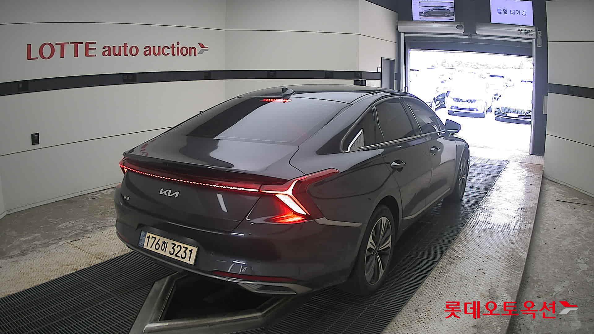2022 - kia k8