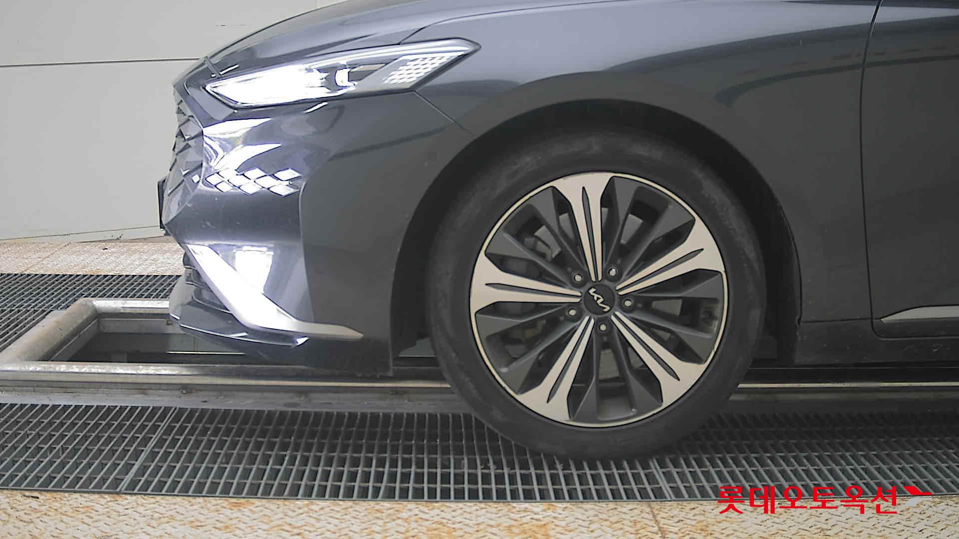 2022 - kia k8