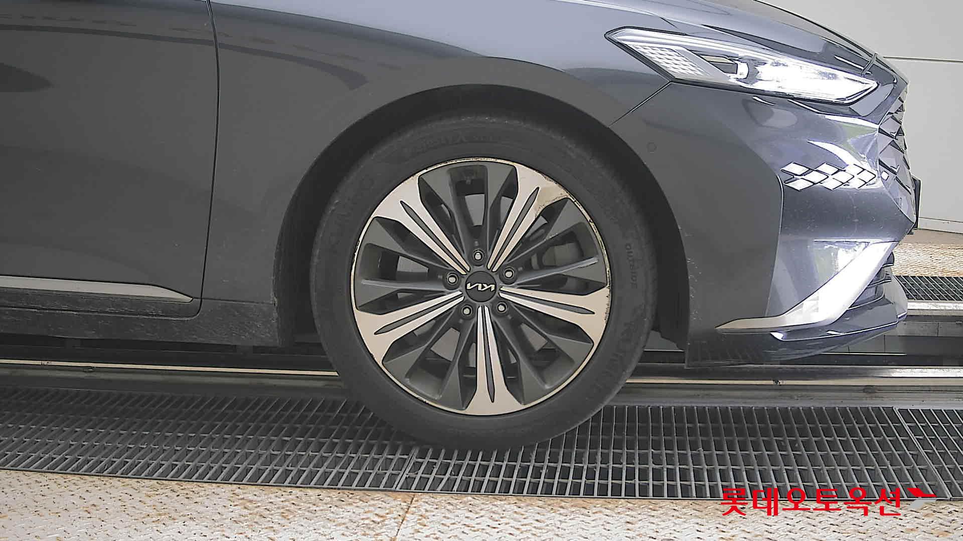 2022 - kia k8