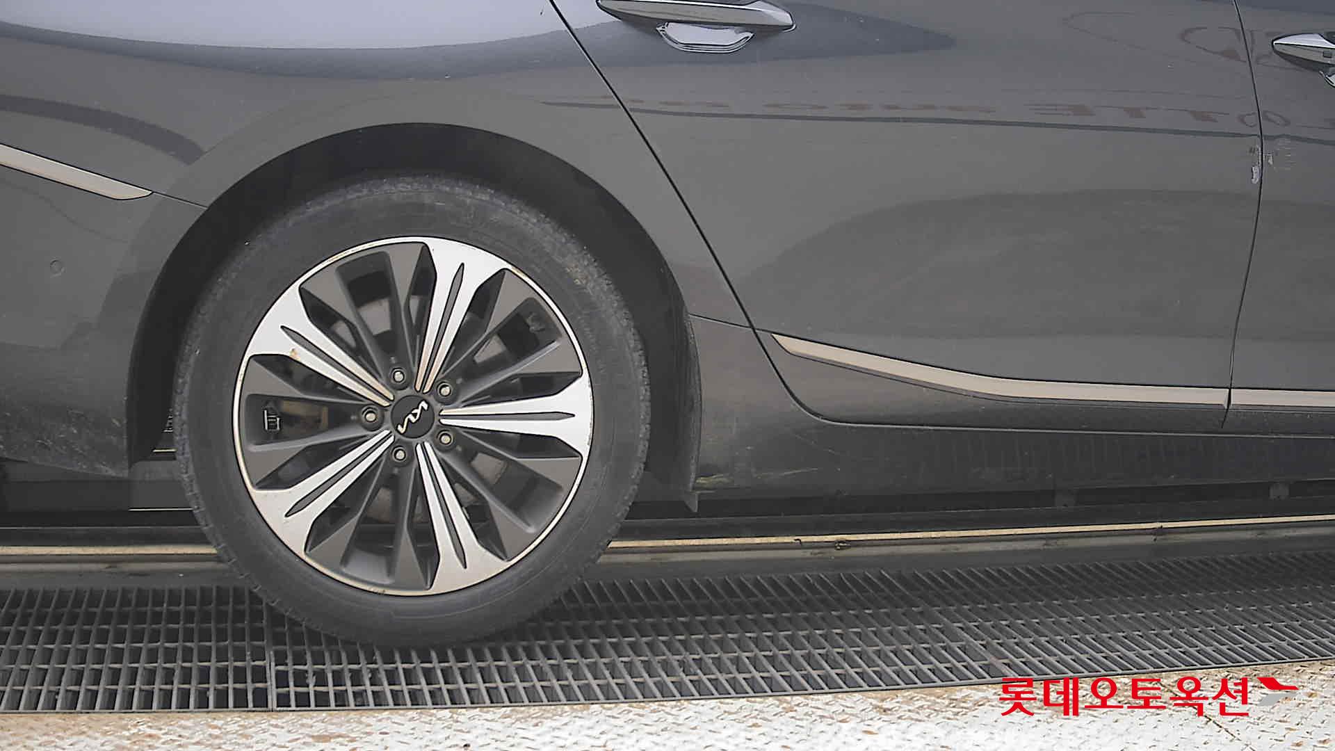 2022 - kia k8