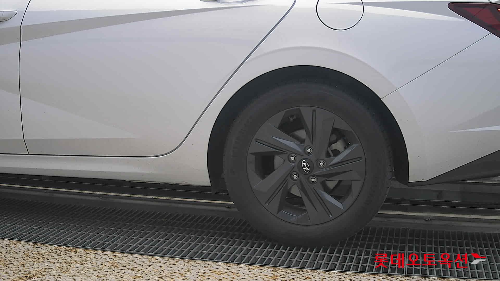 2023 - hyundai avante