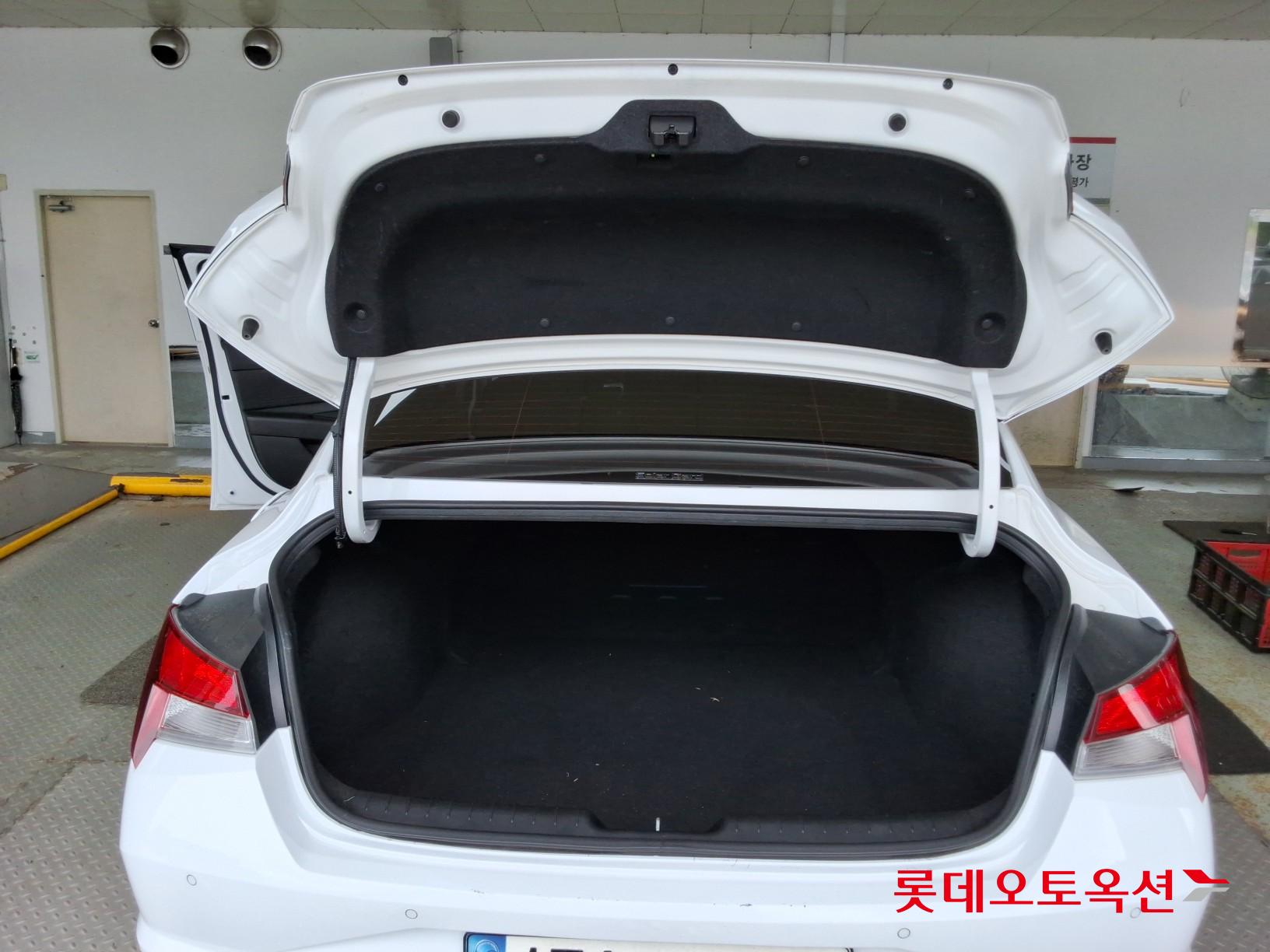 2023 - hyundai avante