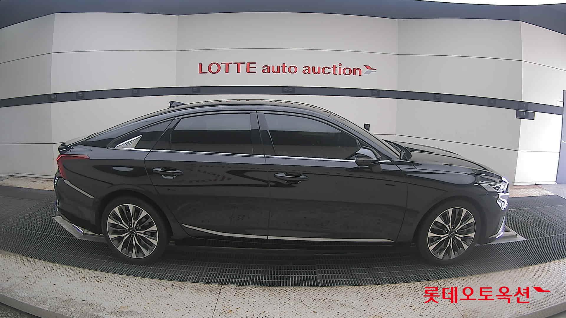 2022 - kia k8