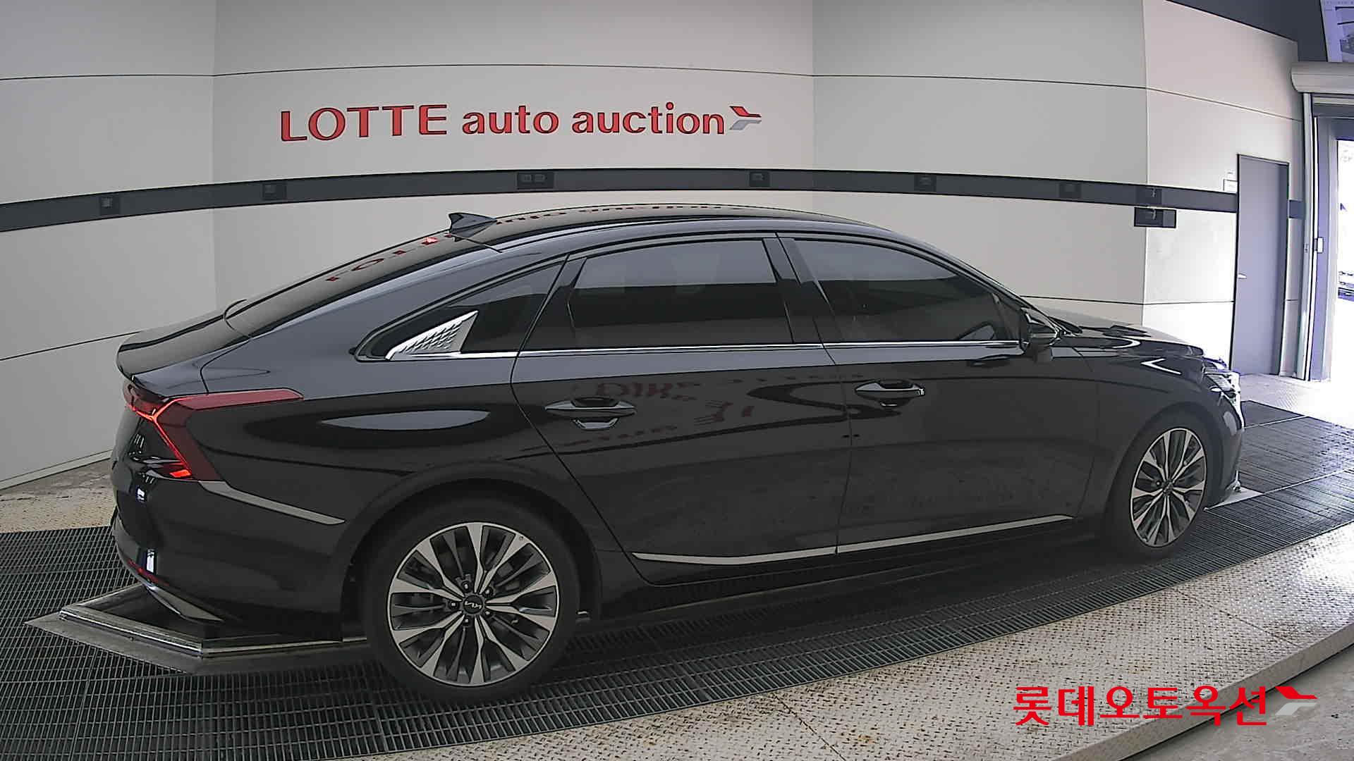 2022 - kia k8