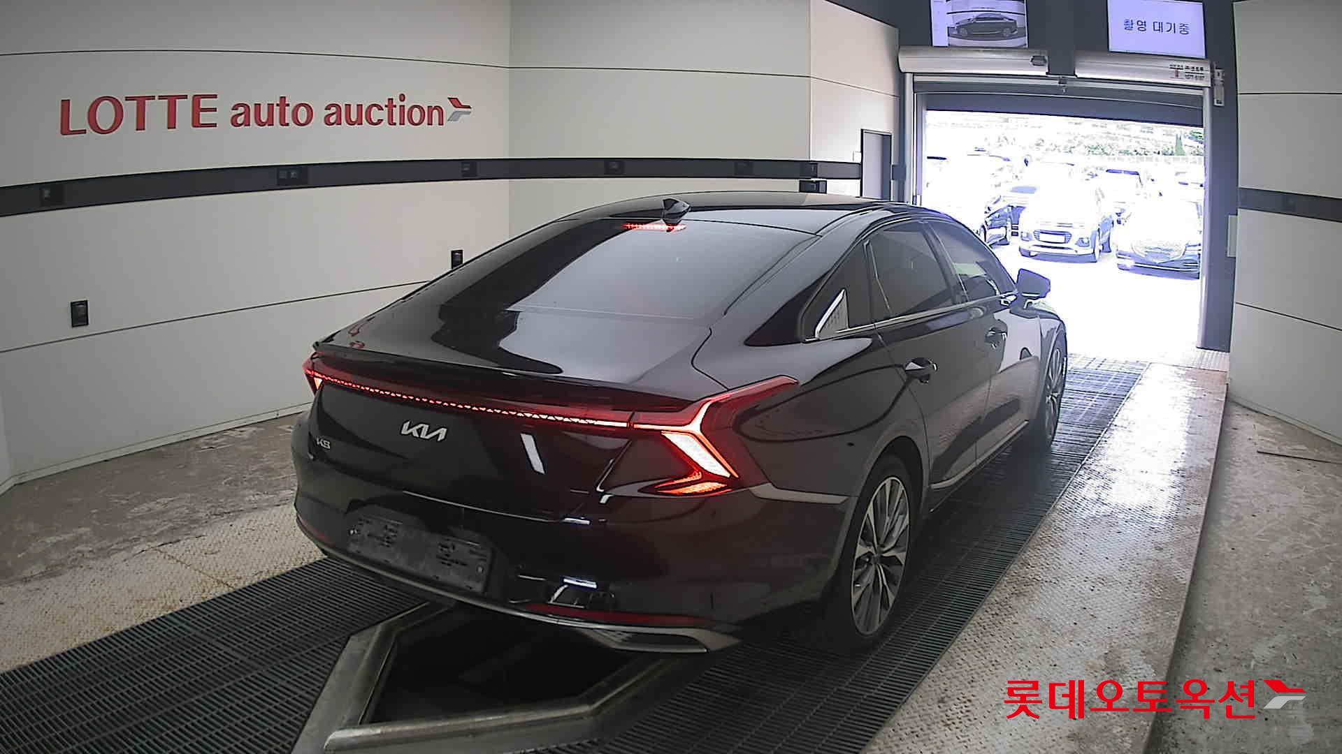 2022 - kia k8