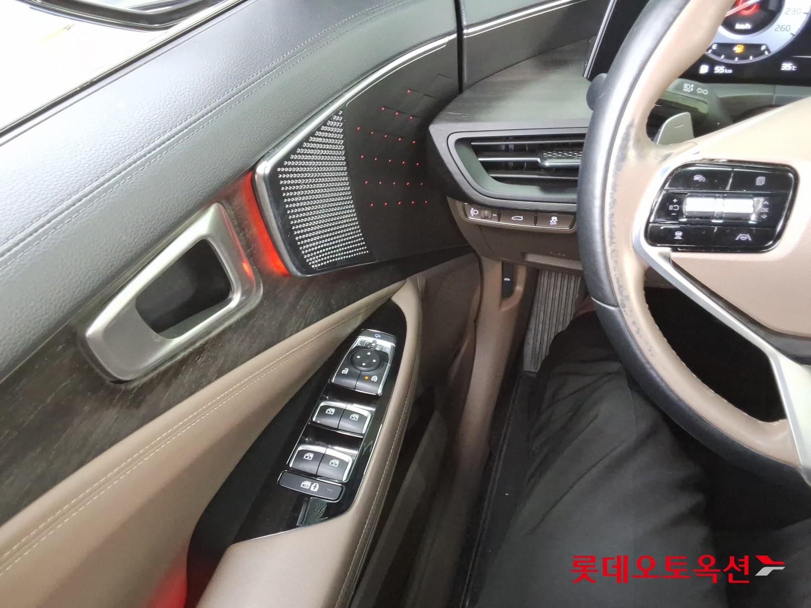 2022 - kia k8