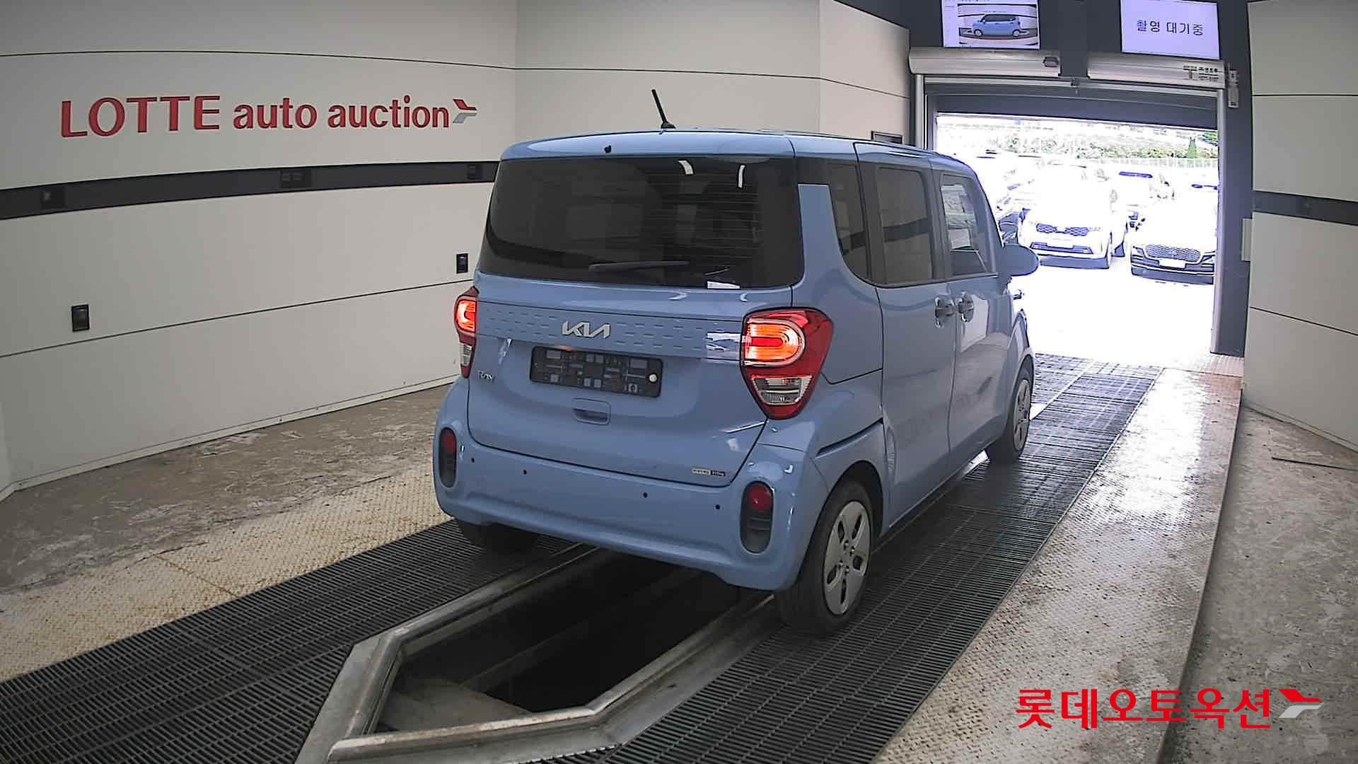 2022 - kia ray