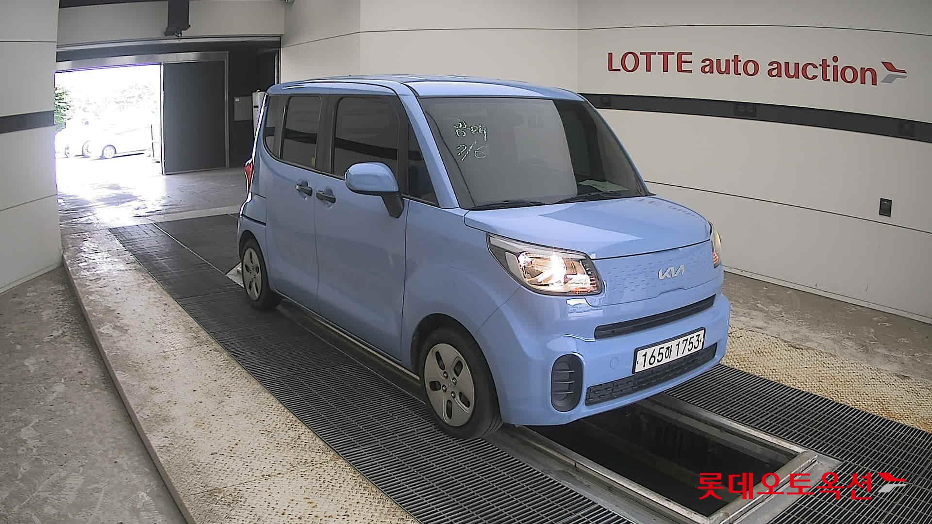 2022 - kia ray