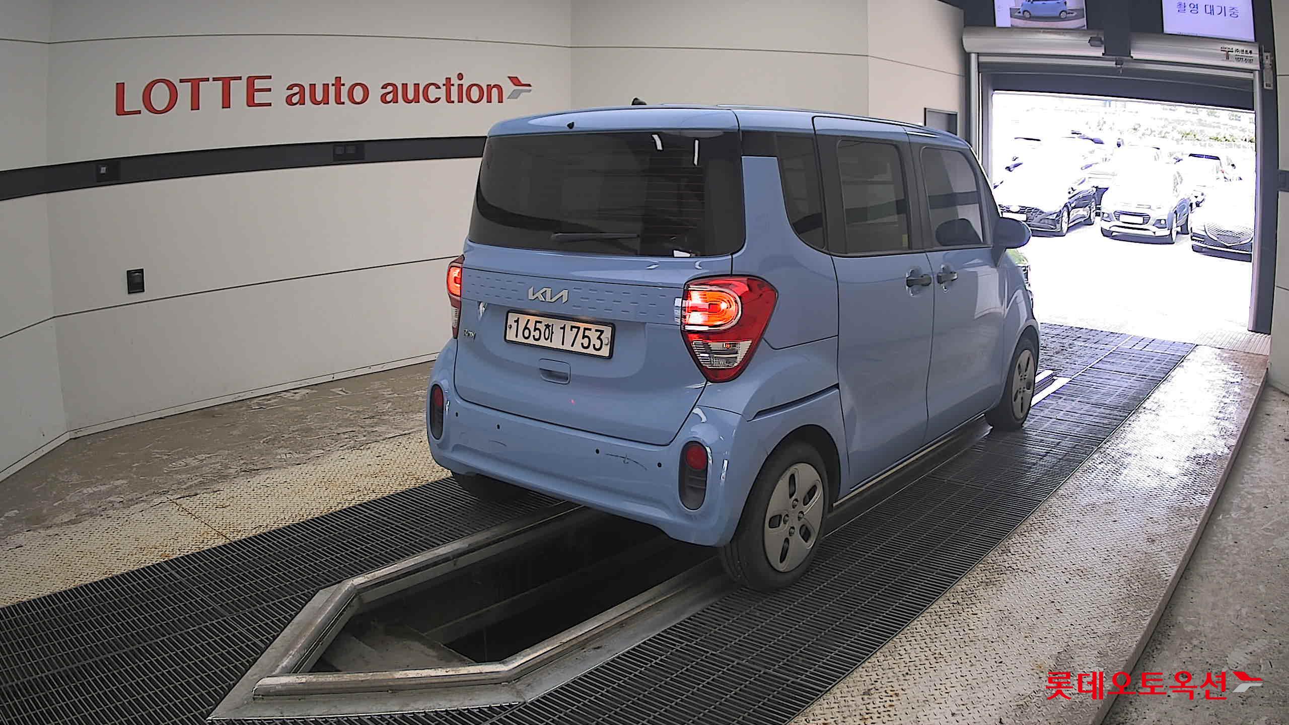 2022 - kia ray