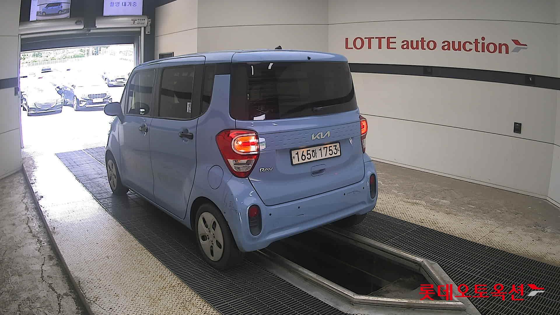 2022 - kia ray