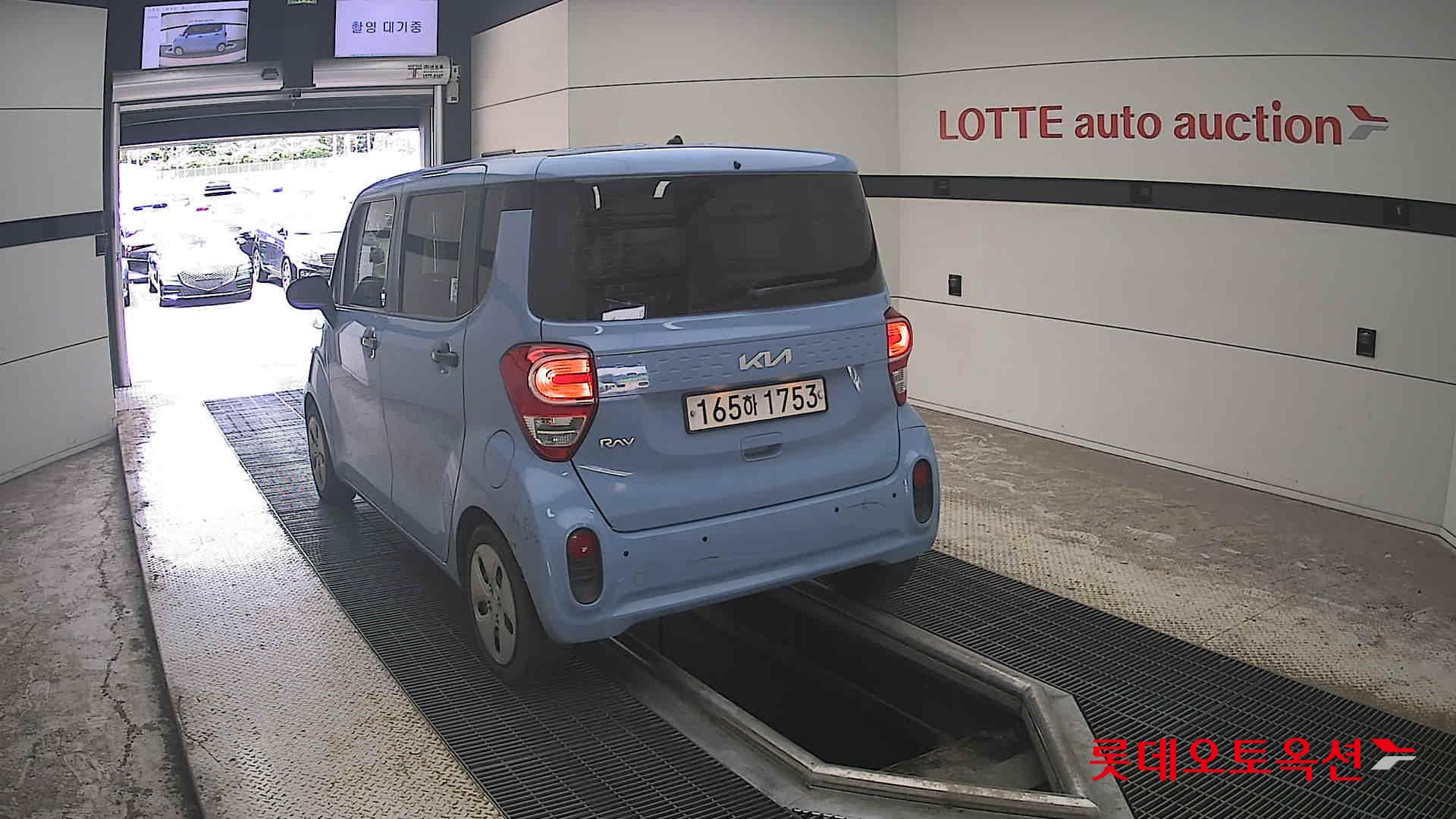 2022 - kia ray