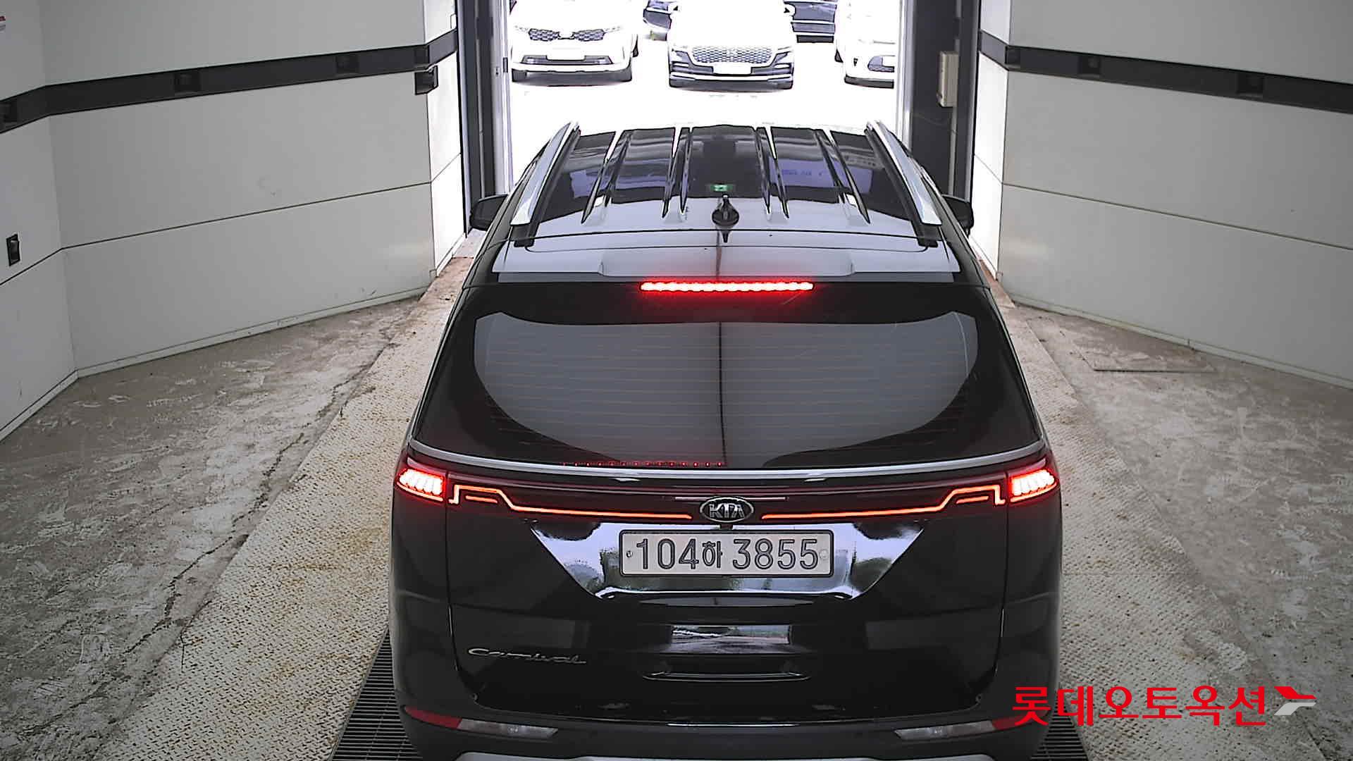2021 - kia carnival