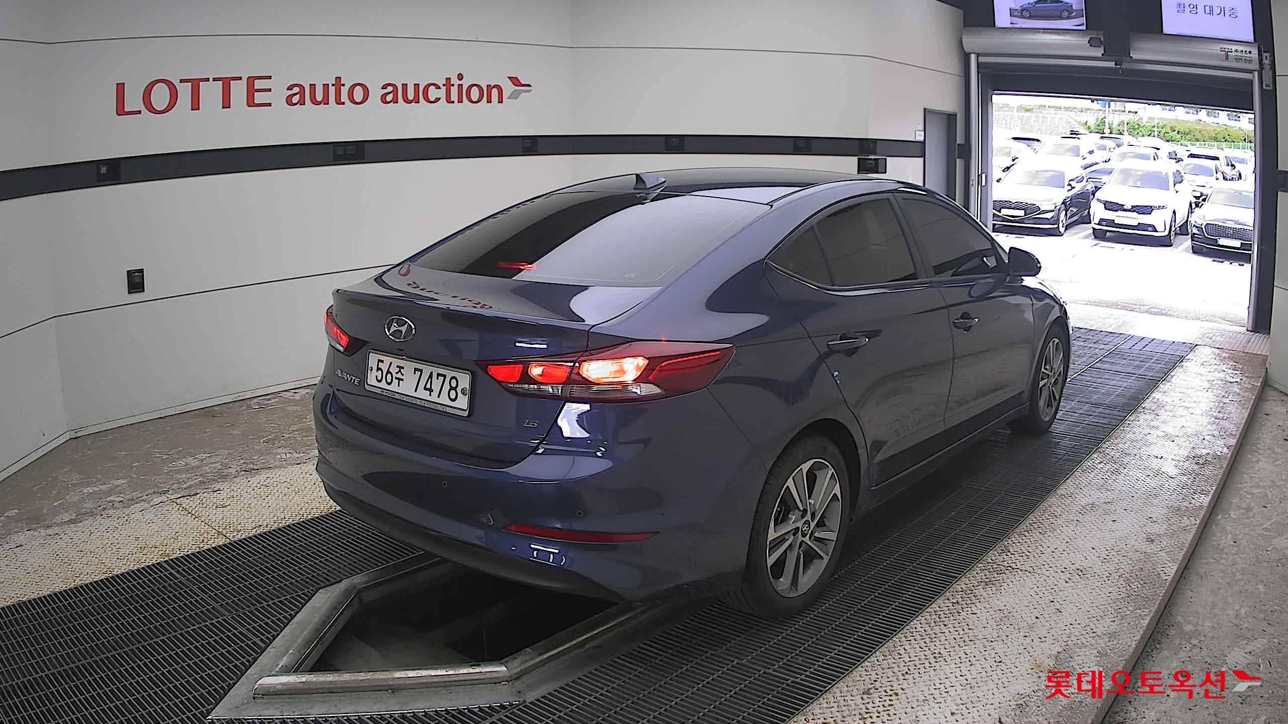 2018 - hyundai avante