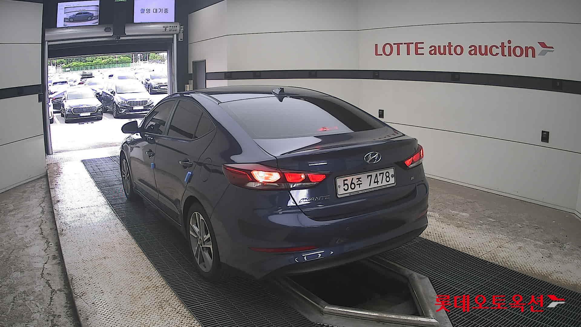 2018 - hyundai avante