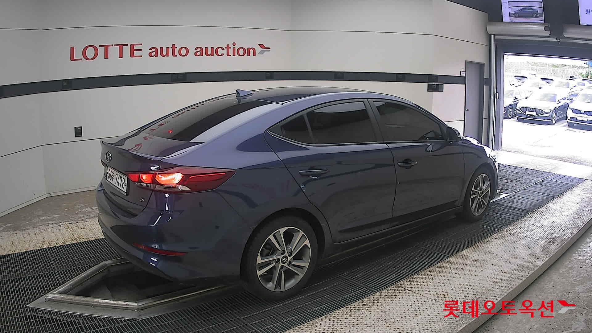2018 - hyundai avante