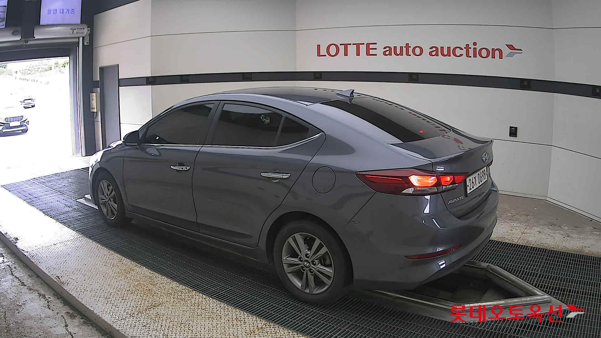 2016 - hyundai avante