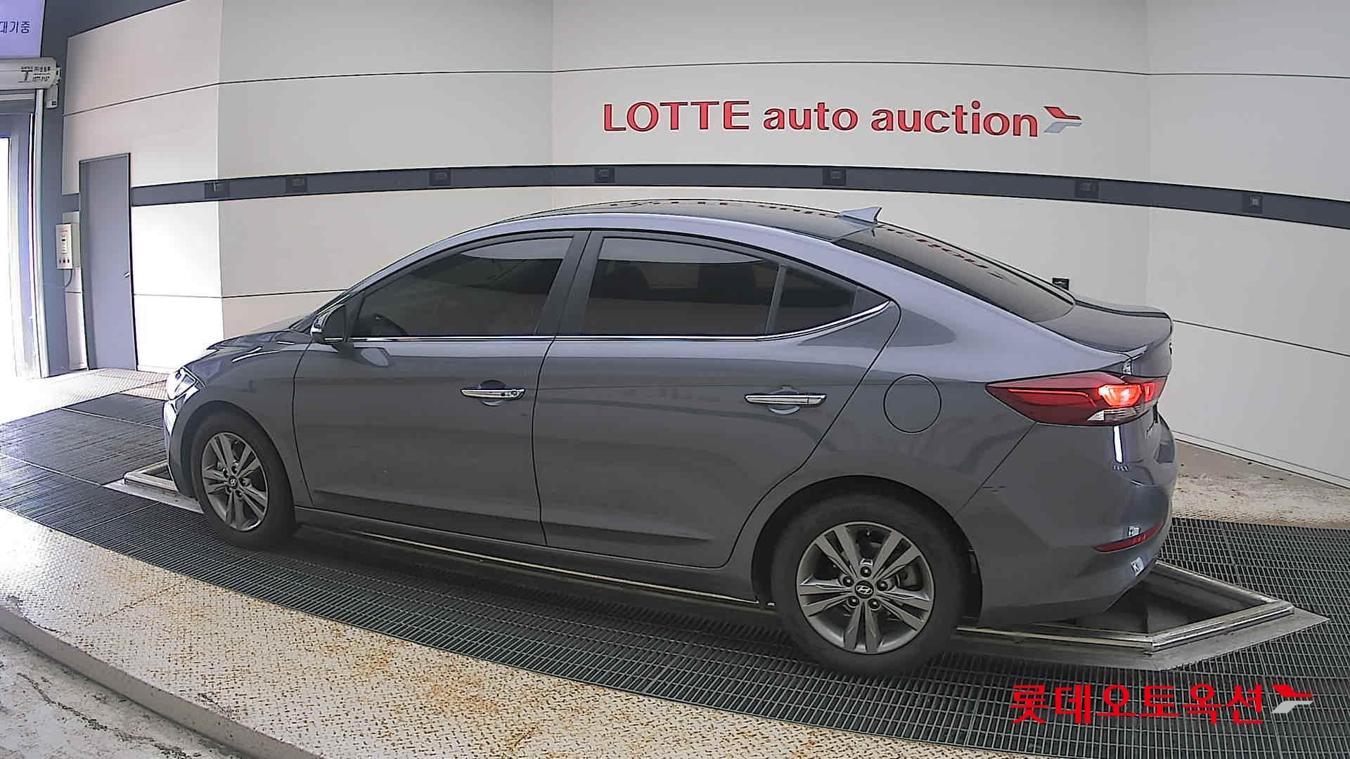 2016 - hyundai avante
