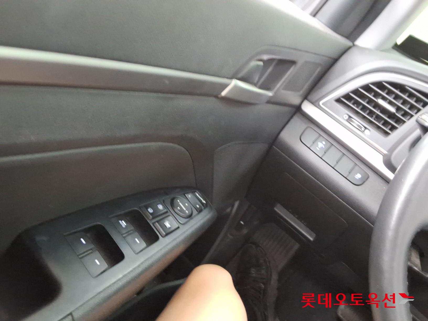 2016 - hyundai avante