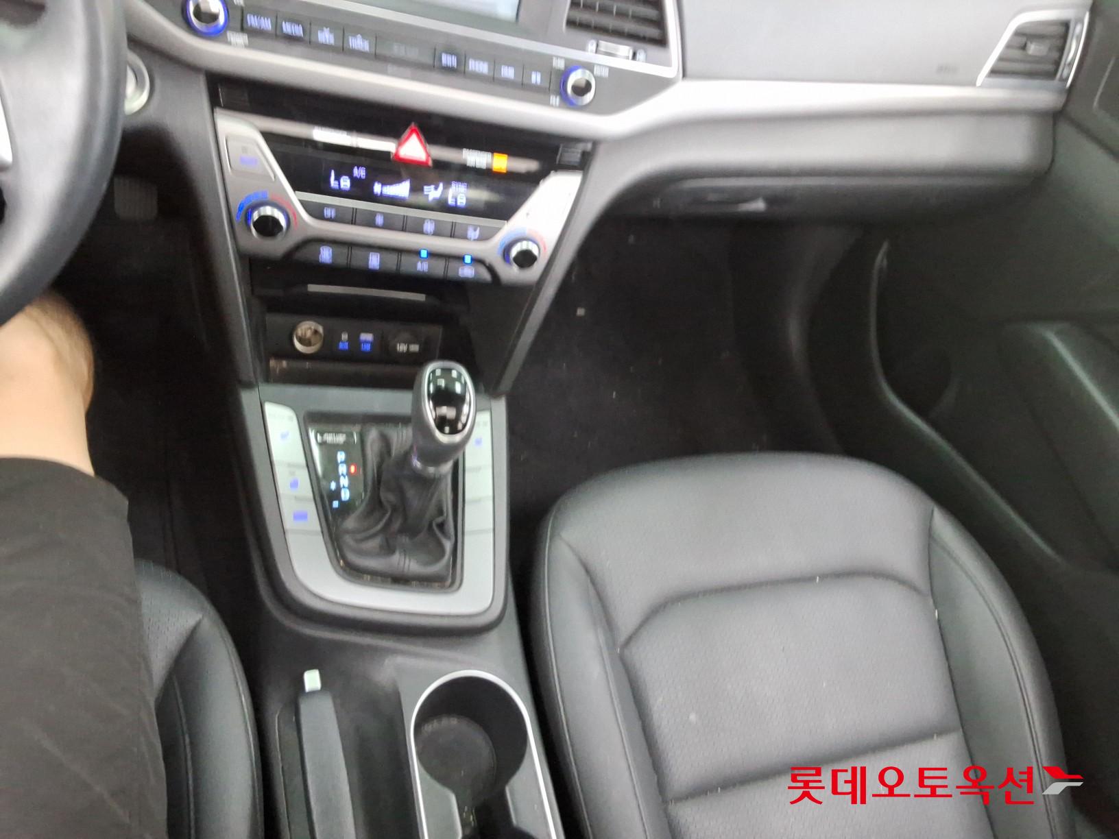 2016 - hyundai avante