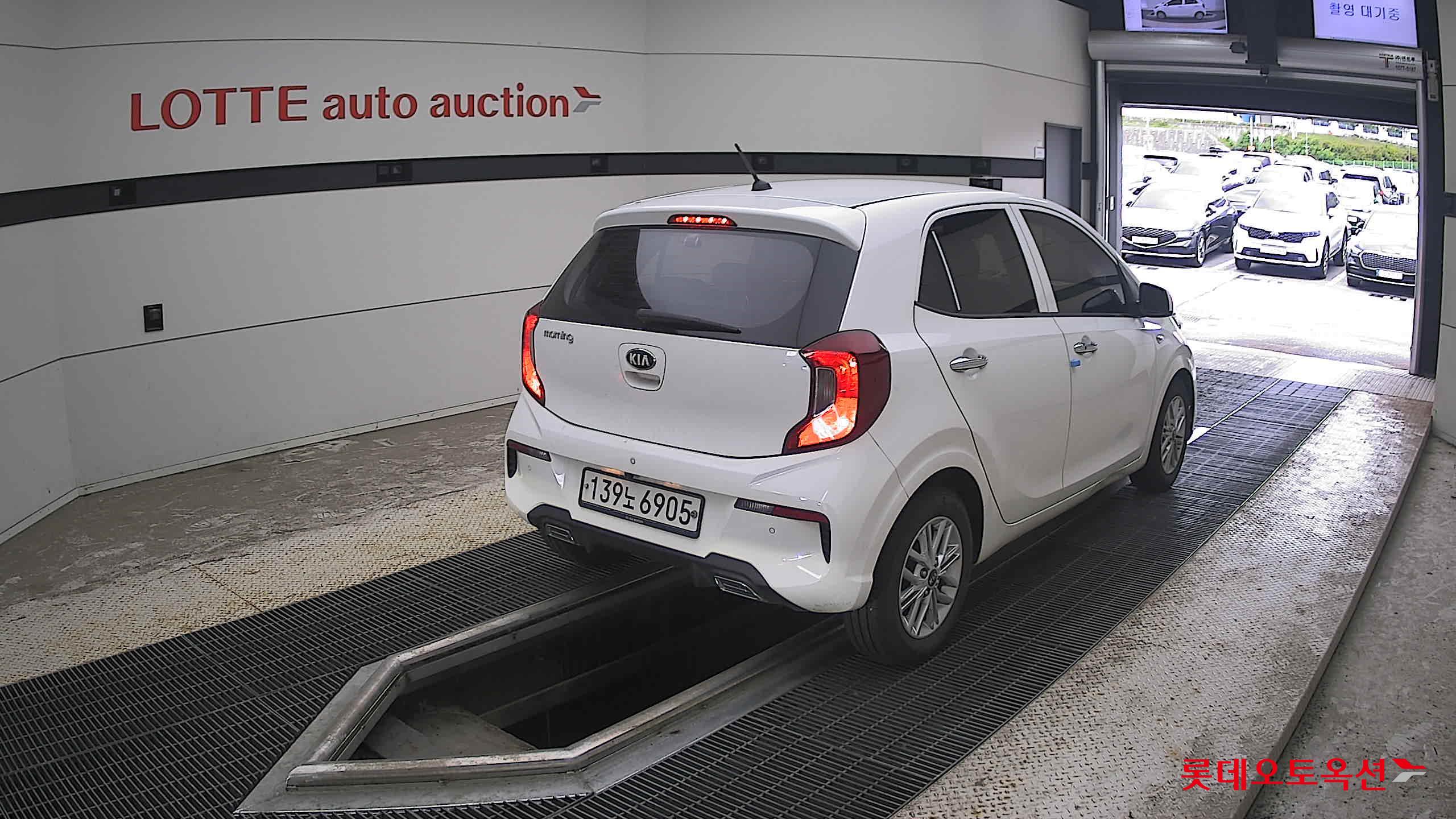 2021 - kia morning