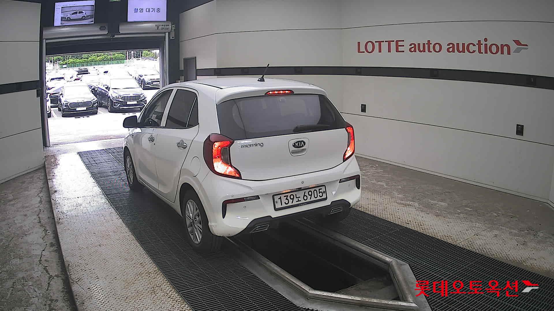 2021 - kia morning
