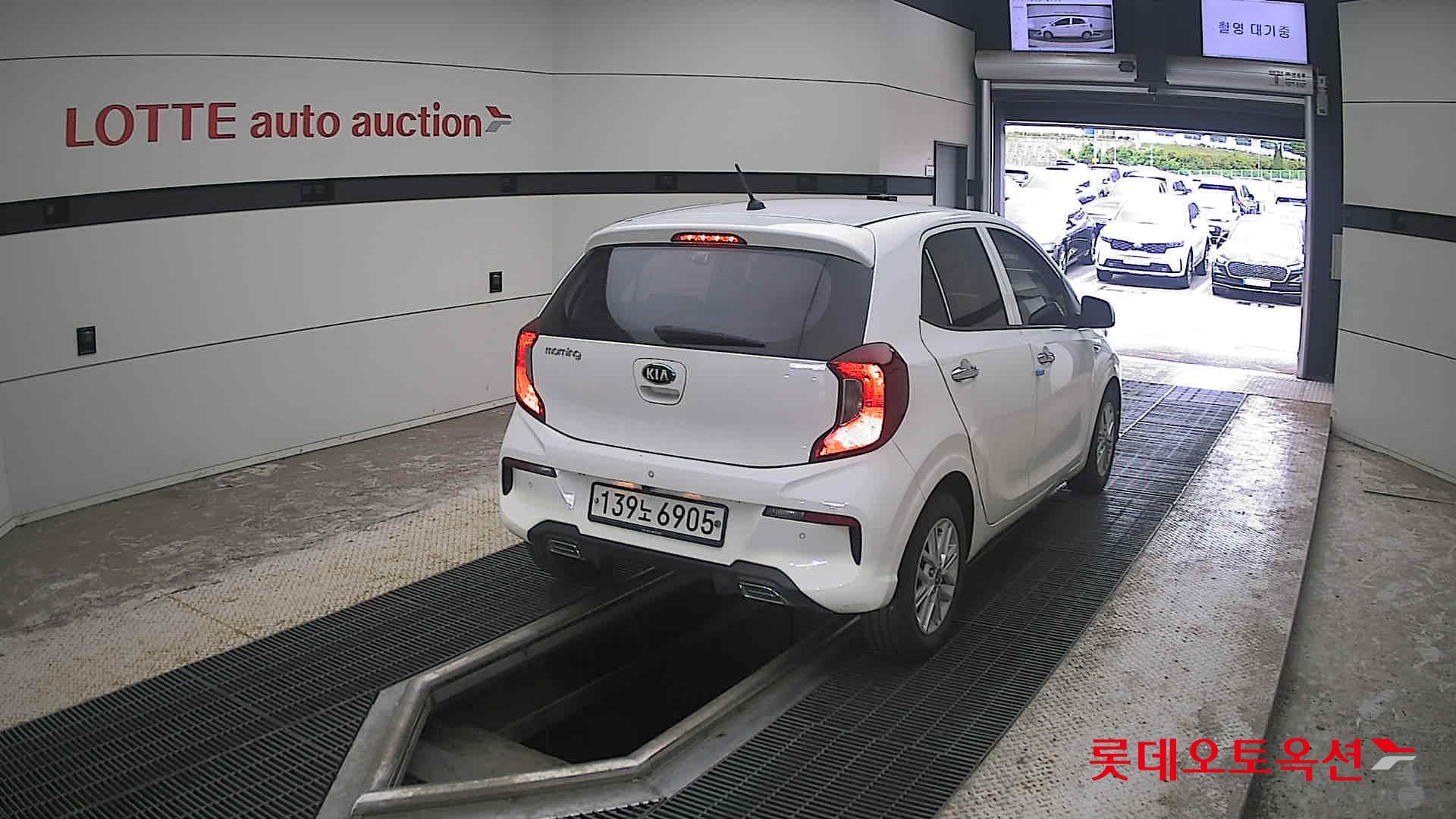 2021 - kia morning