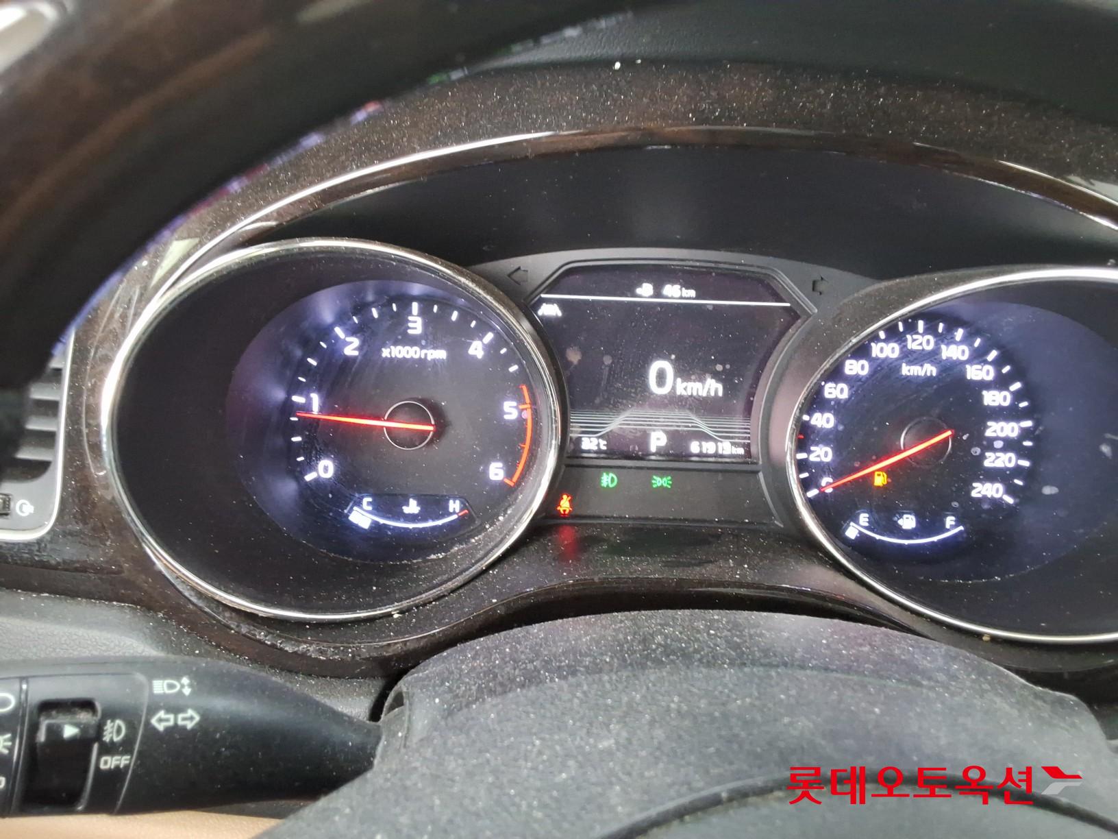 2020 - kia carnival