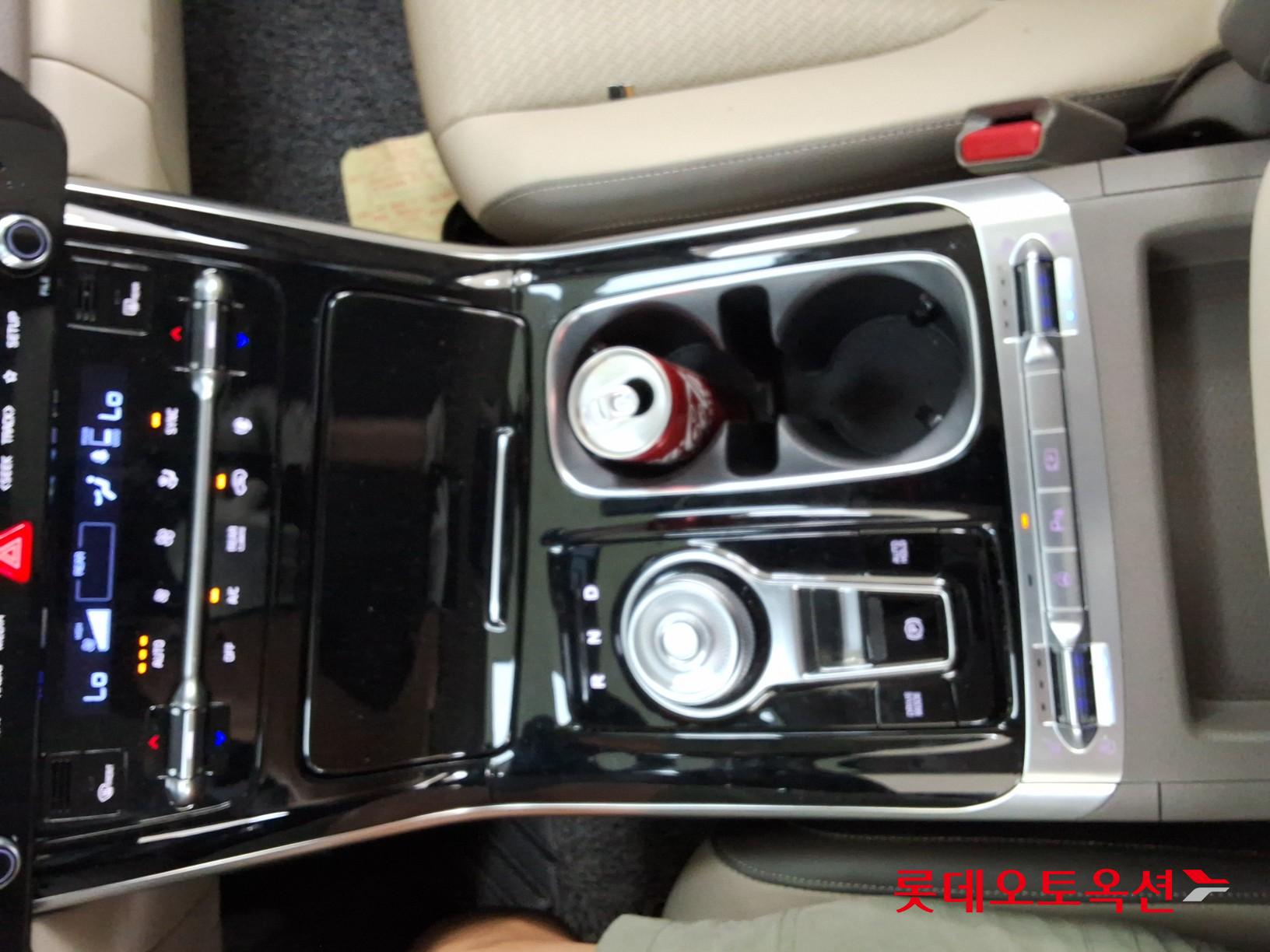 2023 - kia carnival