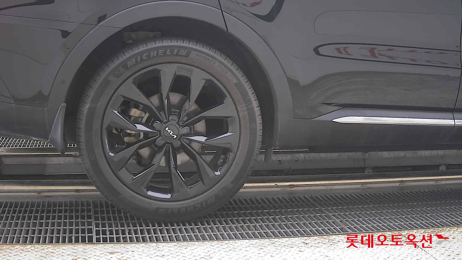 2023 - kia sorento