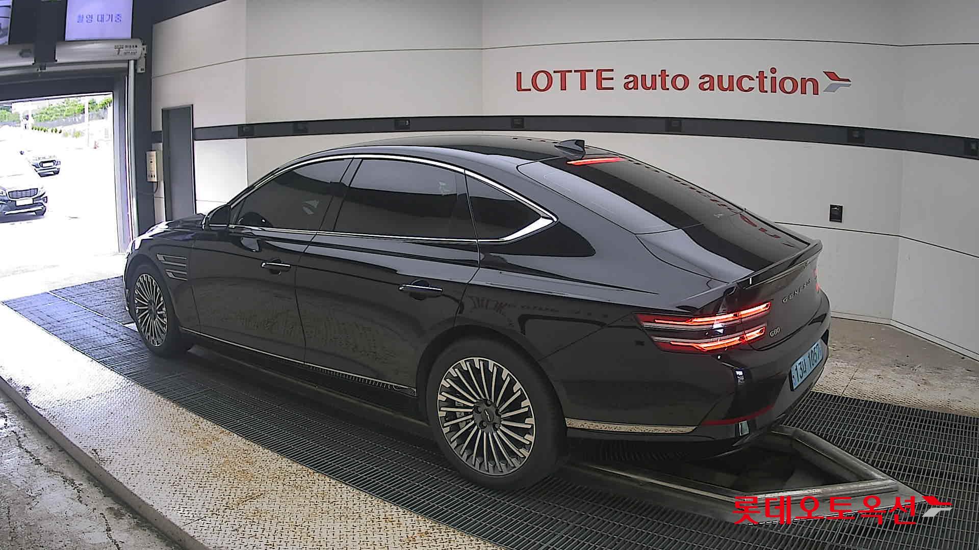 2023 - genesis g80