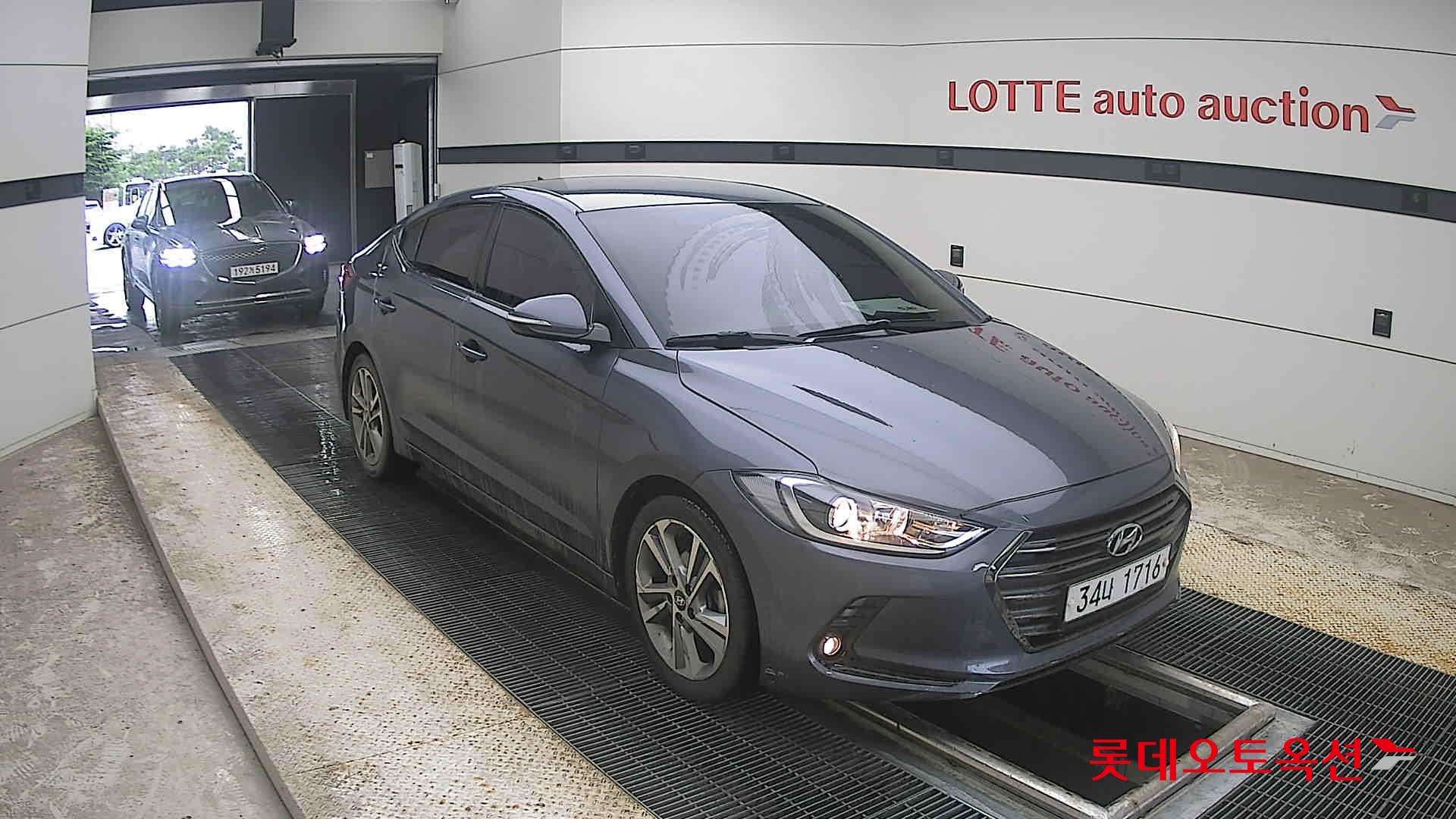 2018 - hyundai avante