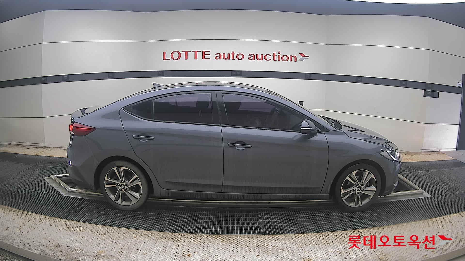 2018 - hyundai avante