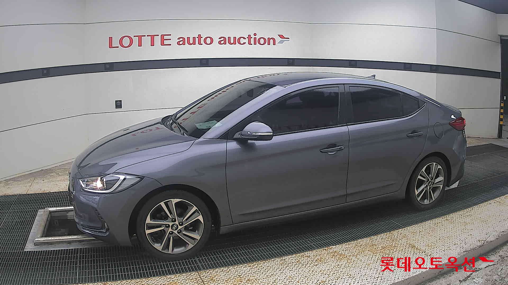 2018 - hyundai avante