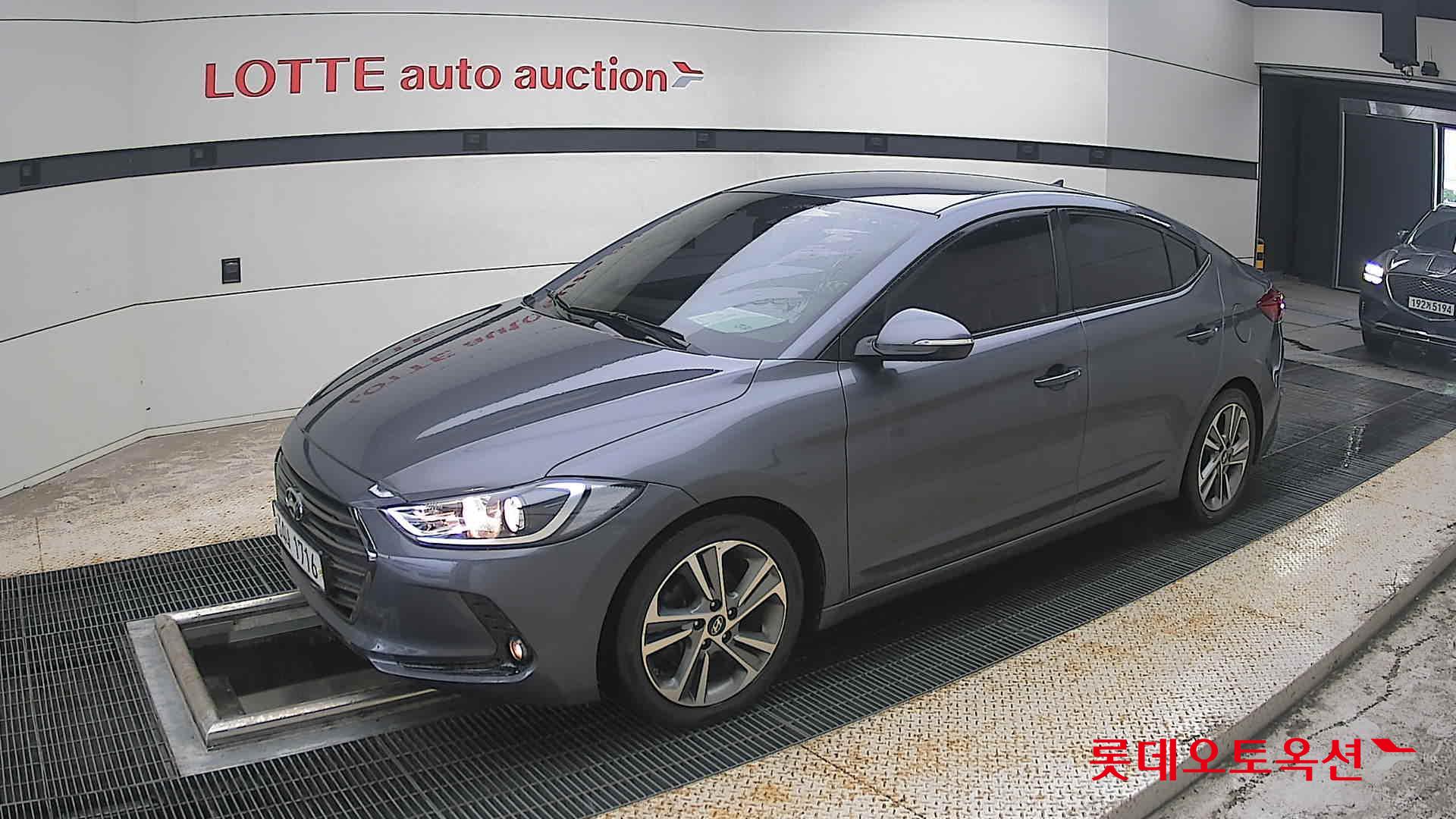 2018 - hyundai avante