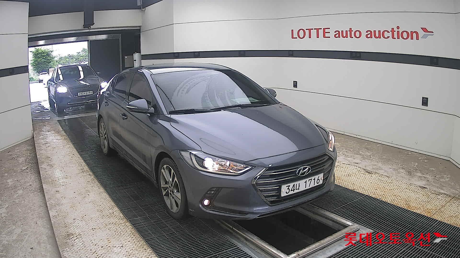 2018 - hyundai avante