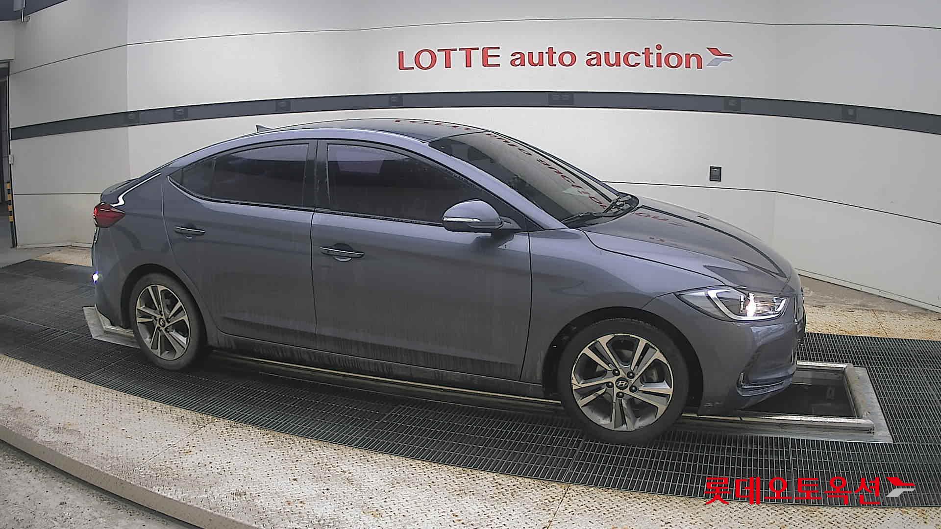 2018 - hyundai avante