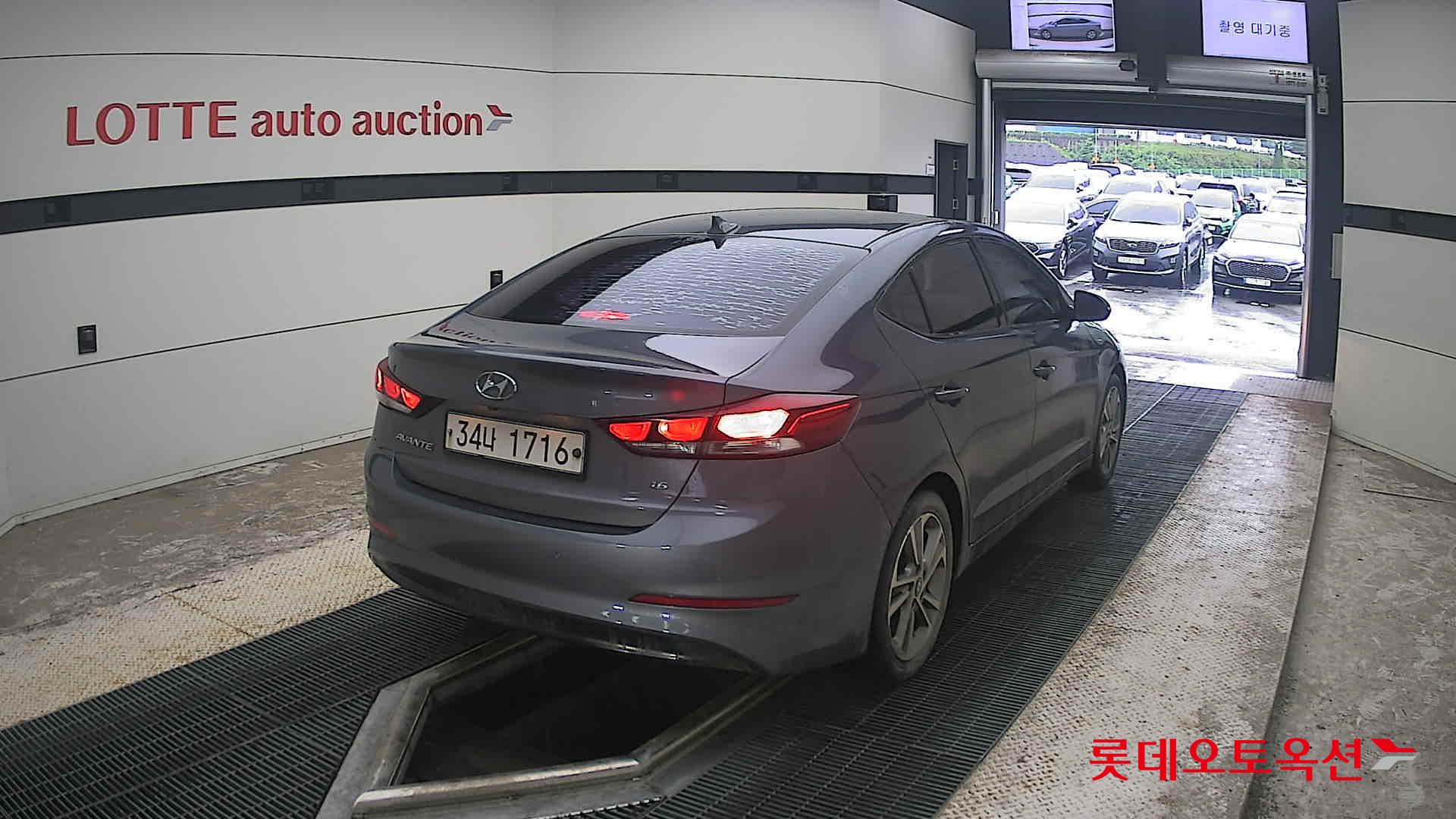 2018 - hyundai avante